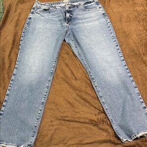 Good American Light Wash Straight Leg Jeans